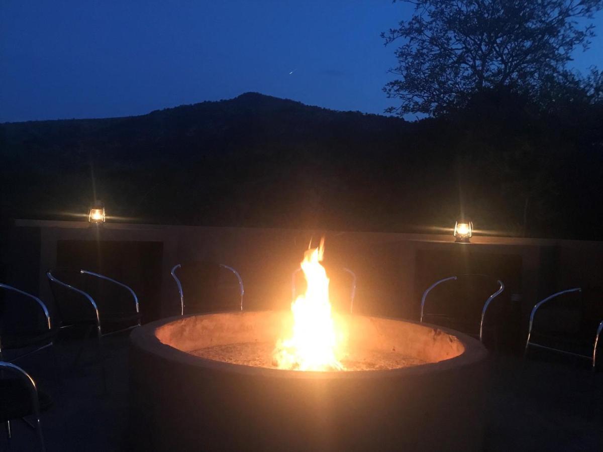 Kgorogoro Lodge Pilanesberg Exteriör bild