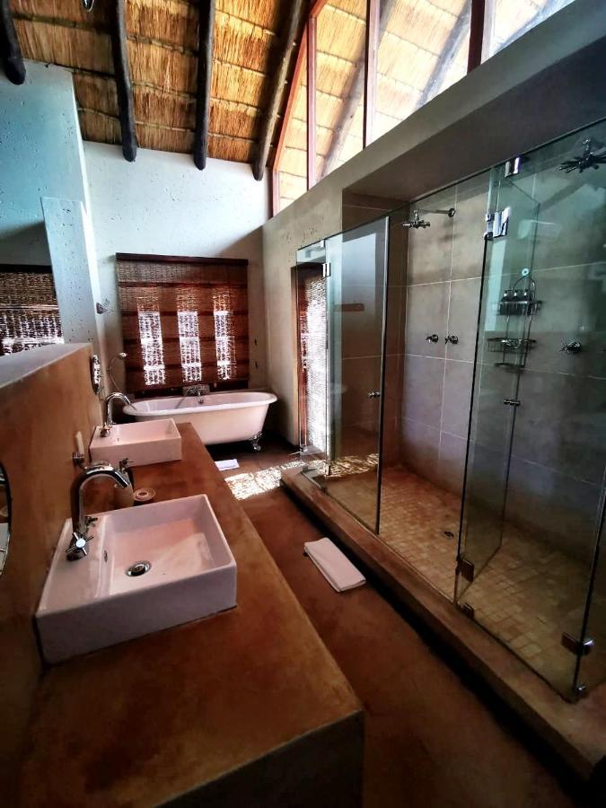 Kgorogoro Lodge Pilanesberg Exteriör bild