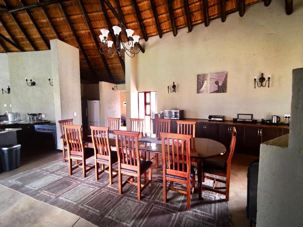 Kgorogoro Lodge Pilanesberg Exteriör bild